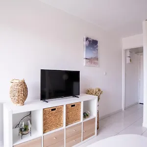With Balcony At 7 Min From The , Bormes-les-Mimosas France
